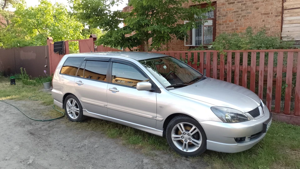 Mitsubishi Lancer Сарай на спорті 1.6