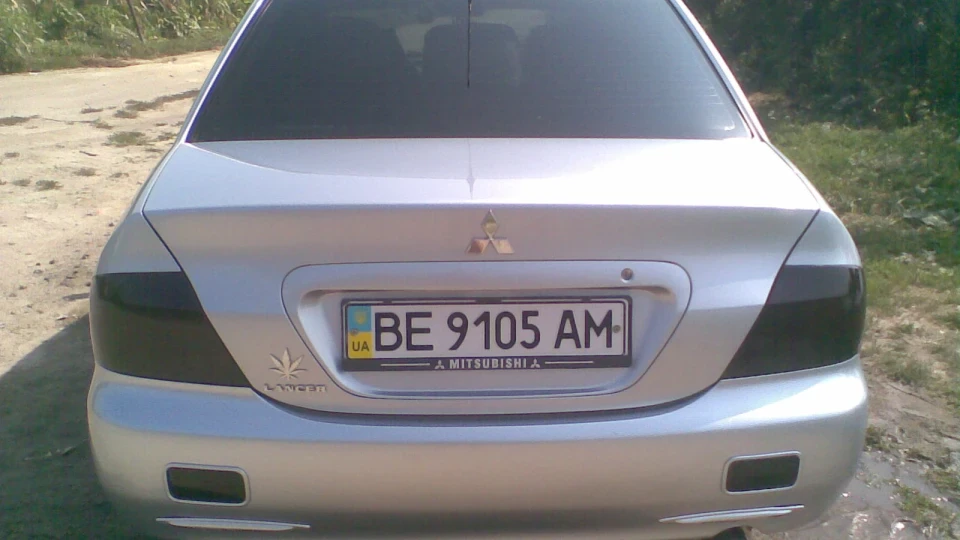 Mitsubishi Lancer срібло 3