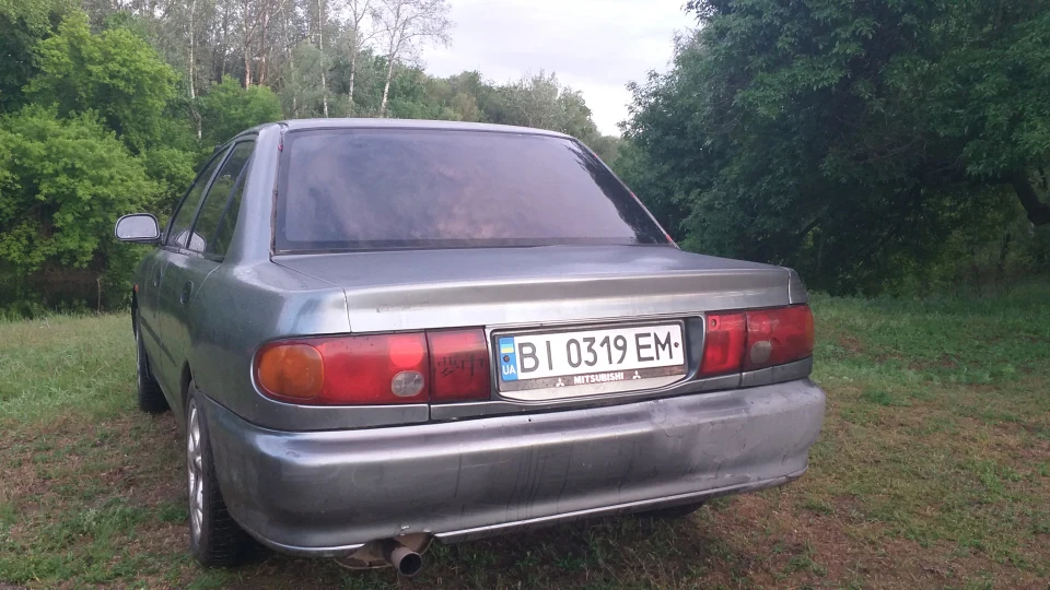 Mitsubishi Lancer Сірий Кардинал 3