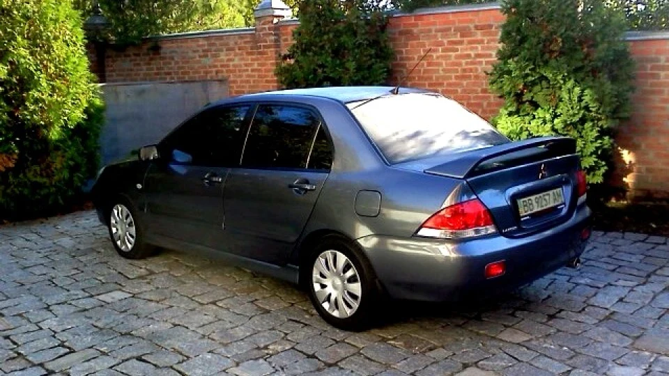 Mitsubishi Lancer Сірий マウス