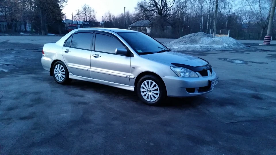 Mitsubishi Lancer Silver