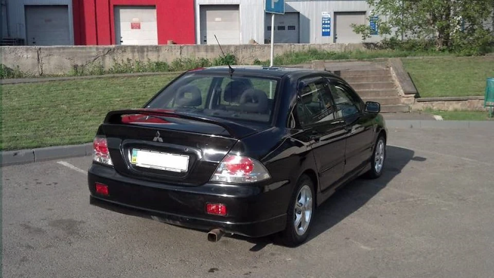 Mitsubishi Lancer Sport 3