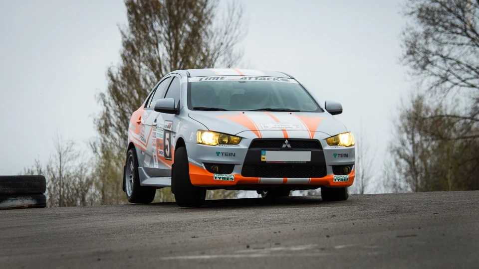 Mitsubishi Lancer SuperX 3