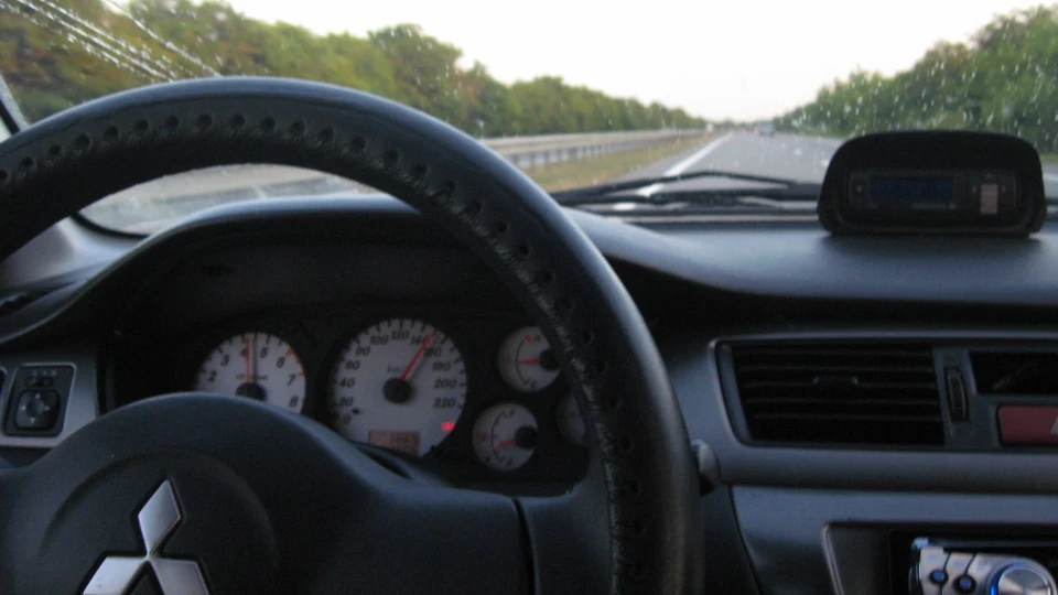 Mitsubishi Lancer vovat 2