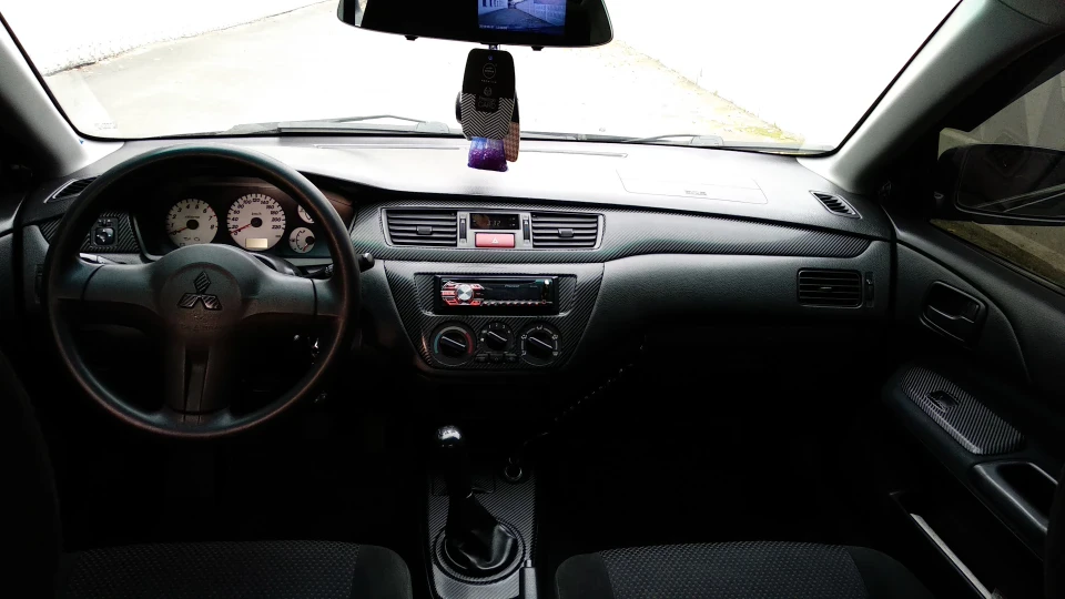 Mitsubishi Lancer Wet Asphalt 2