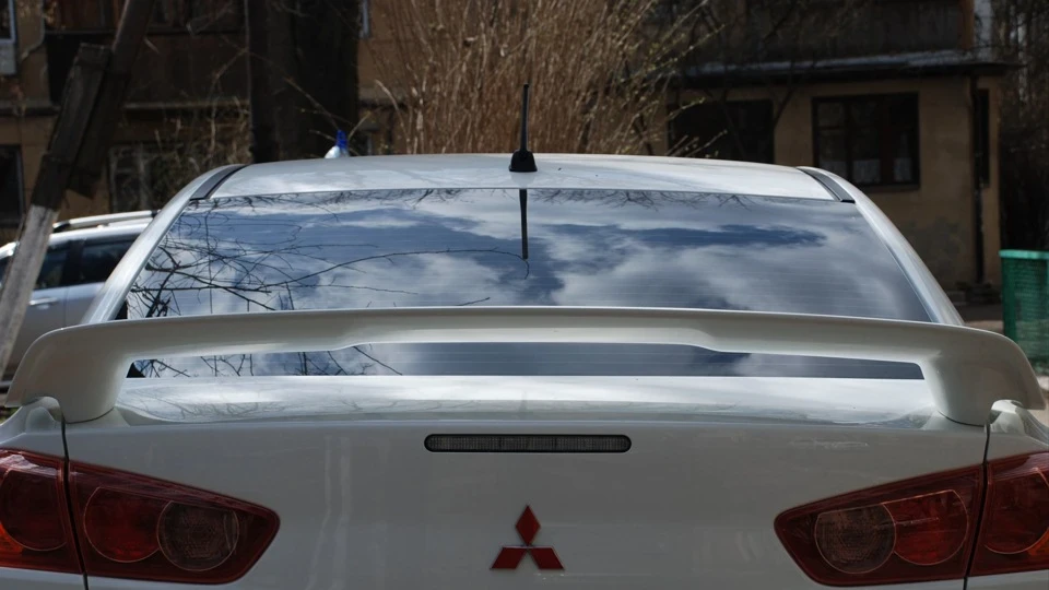 Mitsubishi Lancer white bullet 3