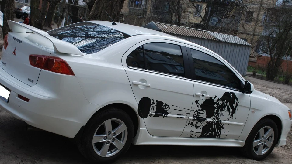 Mitsubishi Lancer white bullet 4