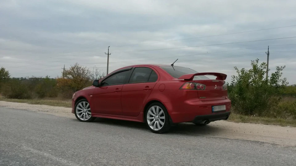 Mitsubishi Lancer X 2.0T MT 3