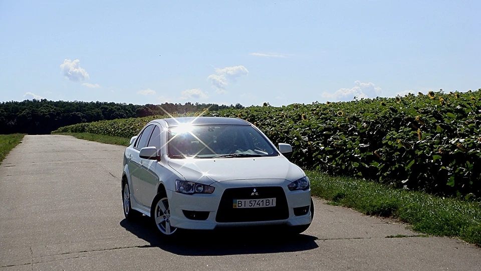 Mitsubishi Lancer X Black & White Shark ツ 5