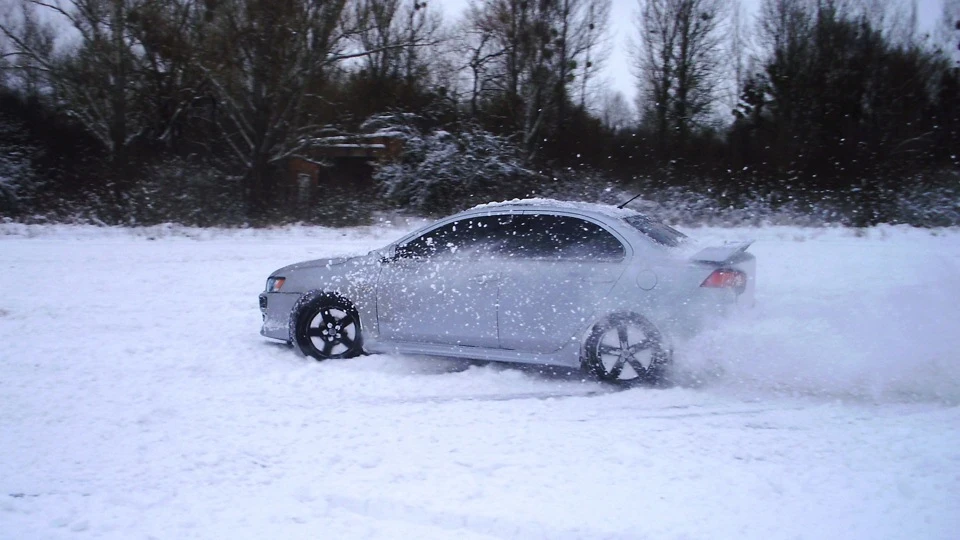 Mitsubishi Lancer XdrivE 2