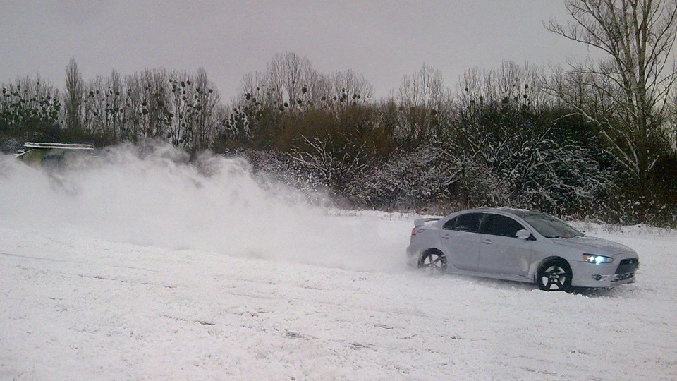 Mitsubishi Lancer XdrivE 5