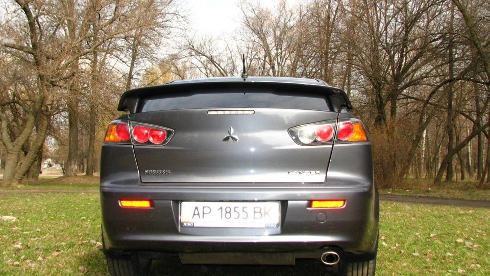 Mitsubishi Lancer хірургічний ніж! 4