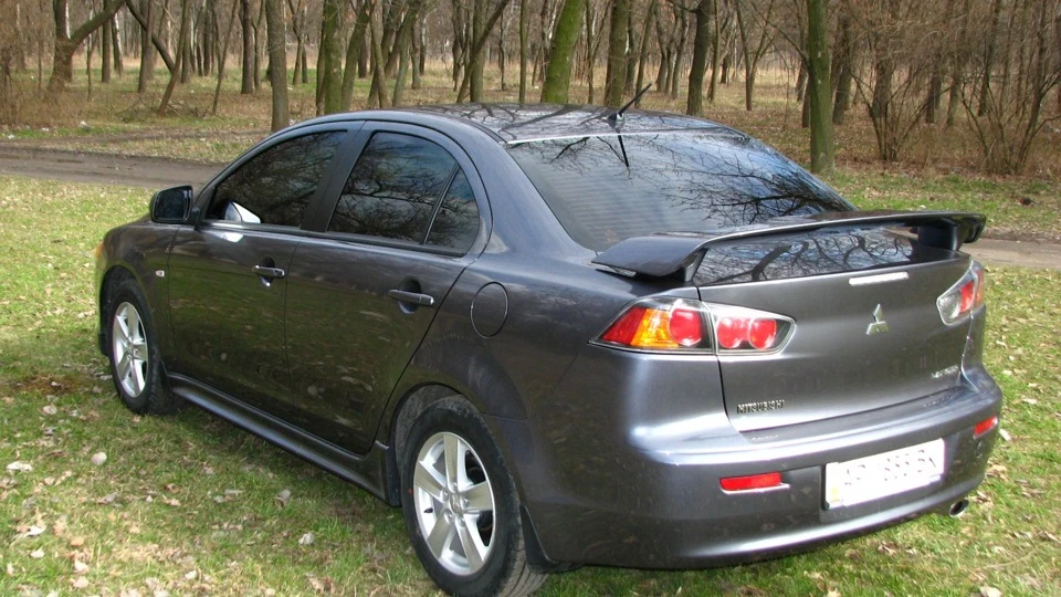 Mitsubishi Lancer хірургічний ніж! 5