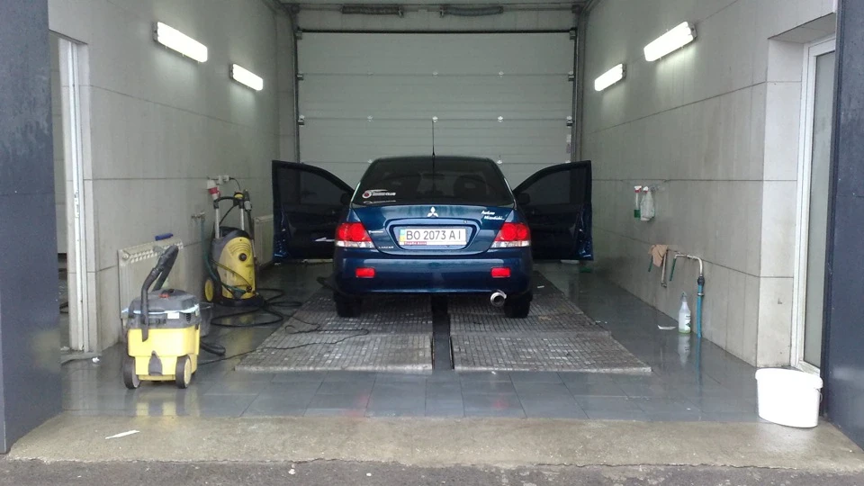 Mitsubishi Lancer ZлаR синька ) продана 3
