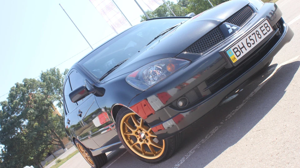 Mitsubishi Lancer ЗОЛОТО