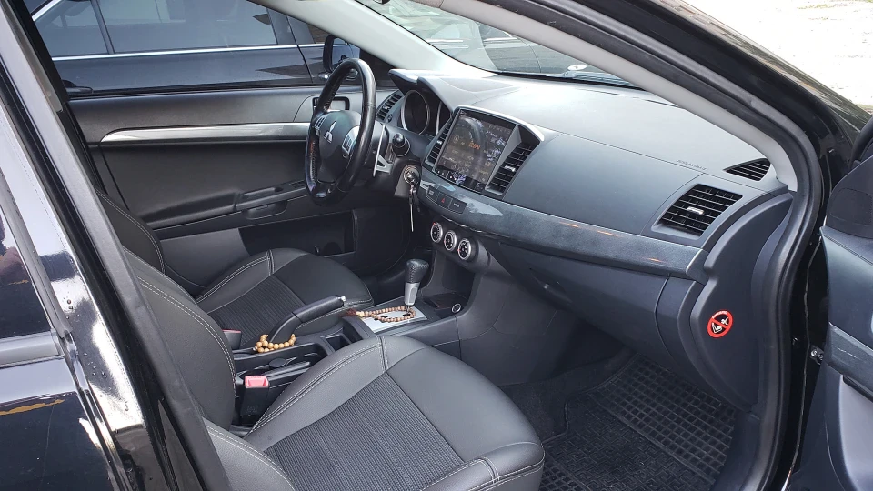 Mitsubishi Lancer Жоповоз 4
