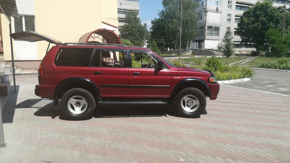 Mitsubishi Montero Sport