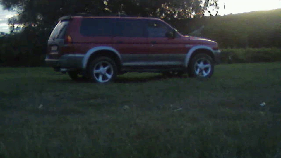 Mitsubishi Montero Sport xls