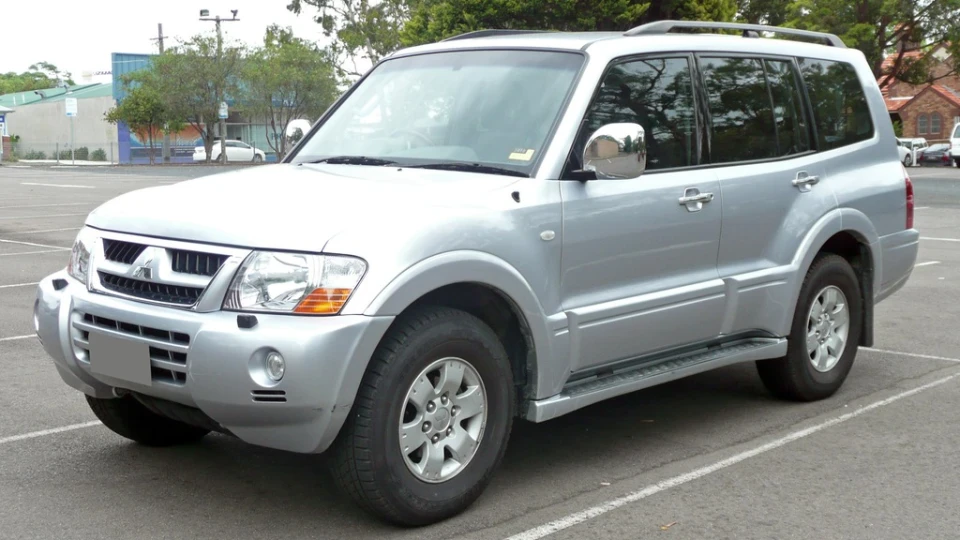 Mitsubishi Montero вагончик 2
