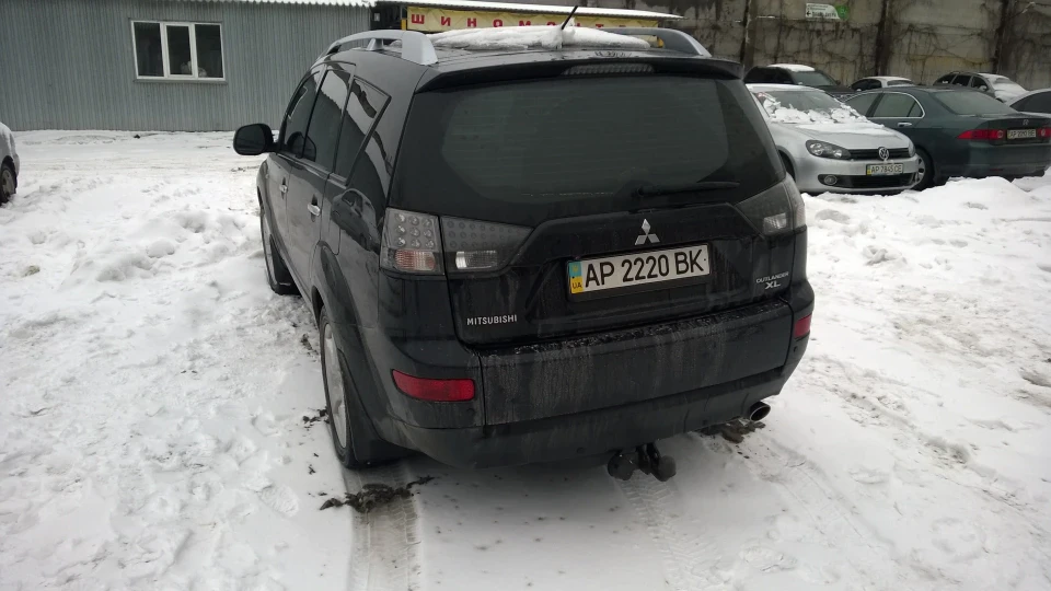 Mitsubishi Outlander XL 3