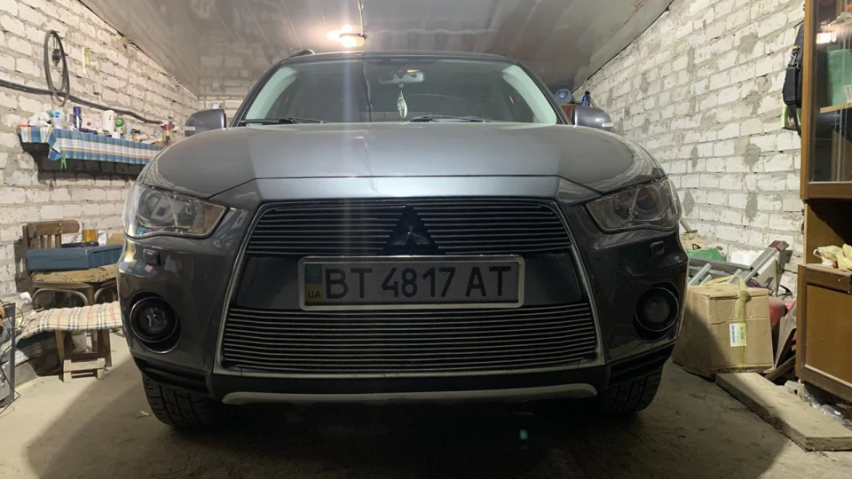 Mitsubishi Outlander XL 3