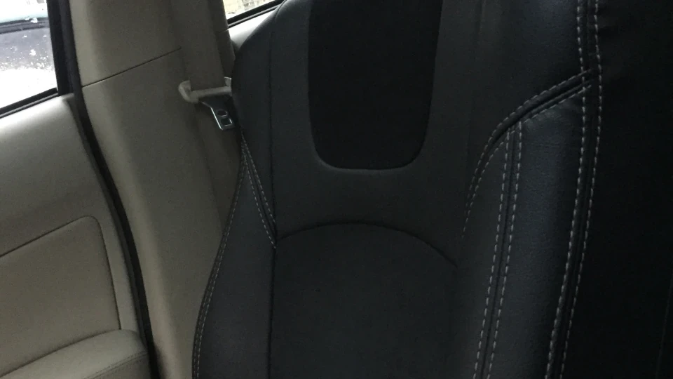 Mitsubishi Outlander XL 2