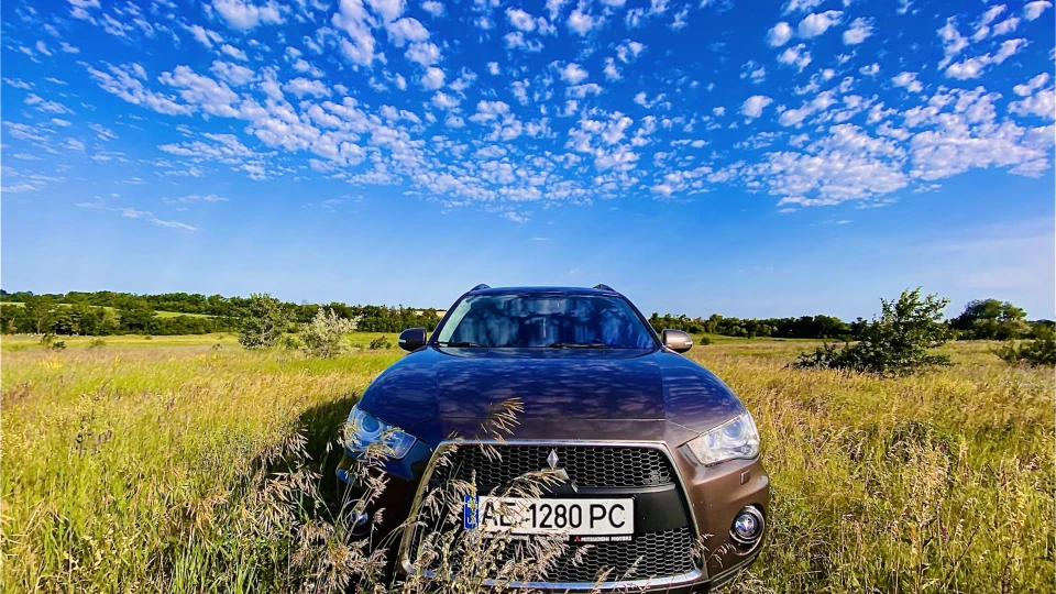 Mitsubishi Outlander XL