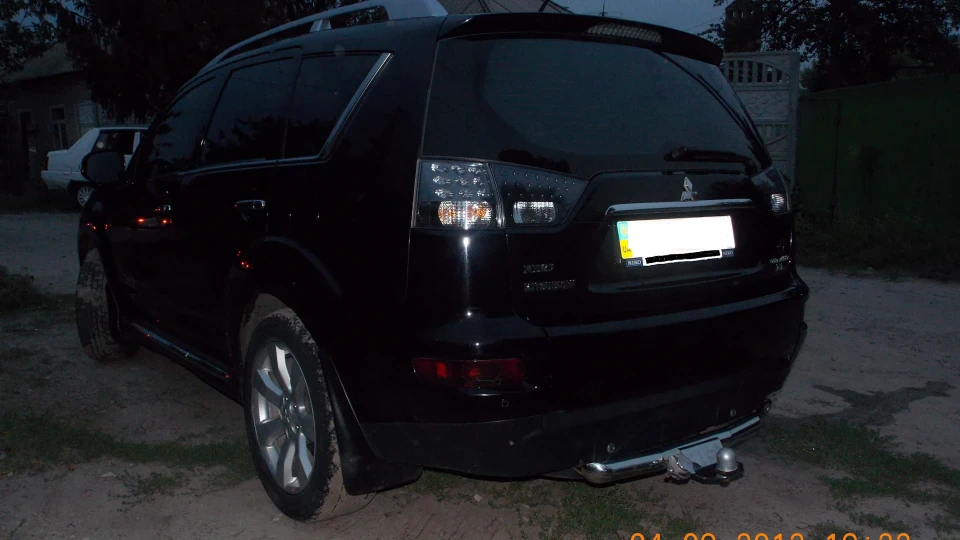 Mitsubishi Outlander XL