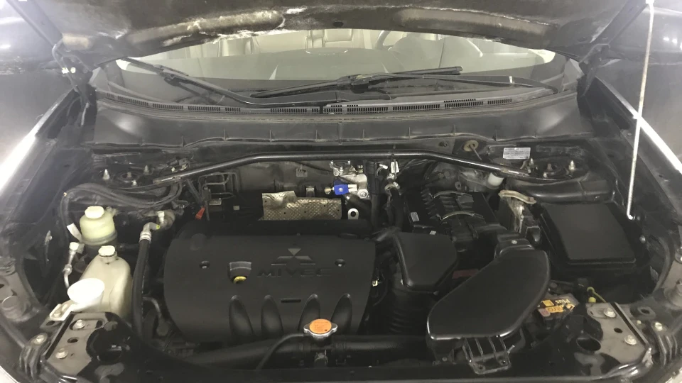 Mitsubishi Outlander XL 2