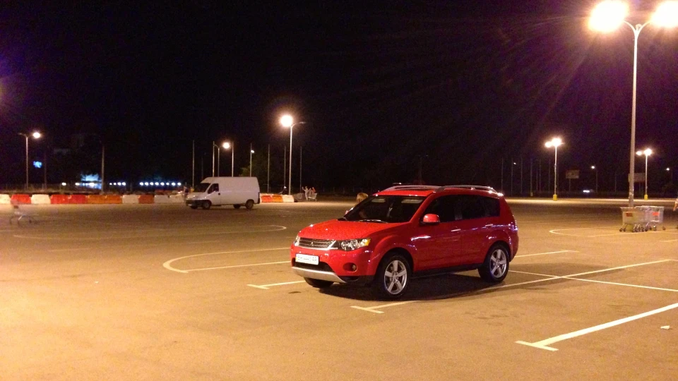 Mitsubishi Outlander XL 2