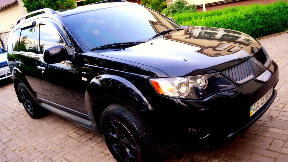 Mitsubishi Outlander XL 2