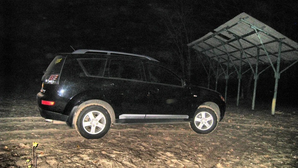 Mitsubishi Outlander XL 3
