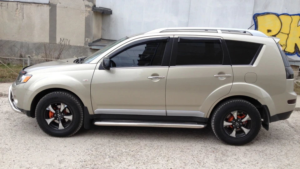 Mitsubishi Outlander XL 5