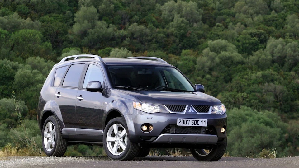 Mitsubishi Outlander XL 2