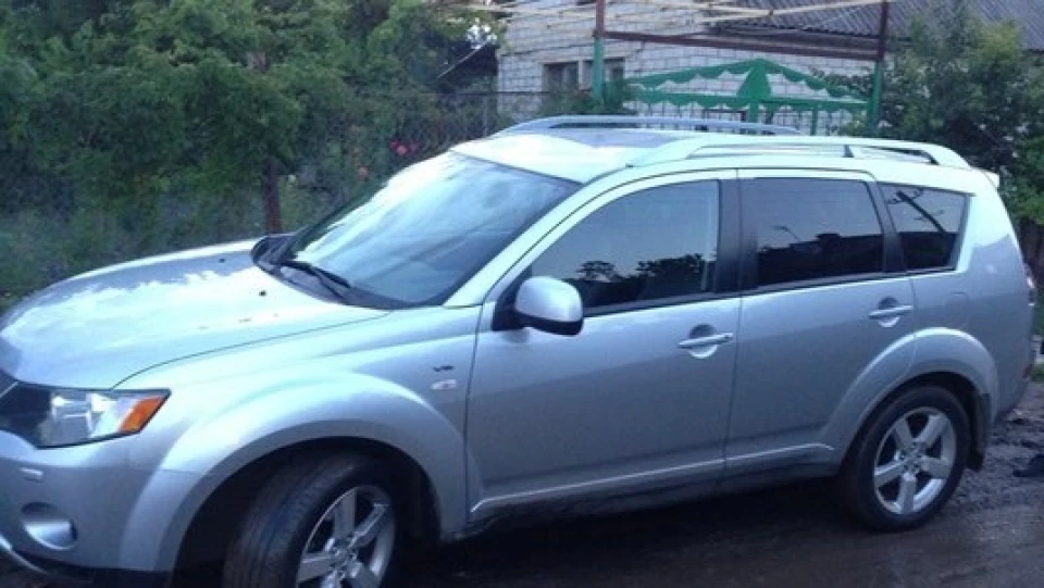 Mitsubishi Outlander XL 2