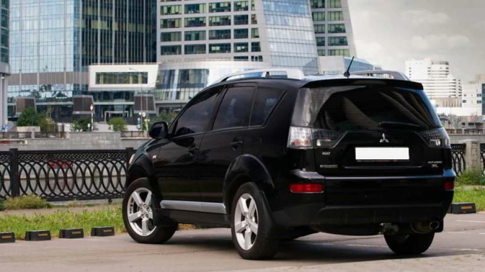 Mitsubishi Outlander XL