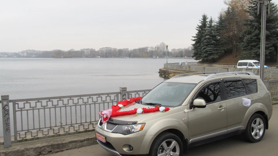 Mitsubishi Outlander XL 4