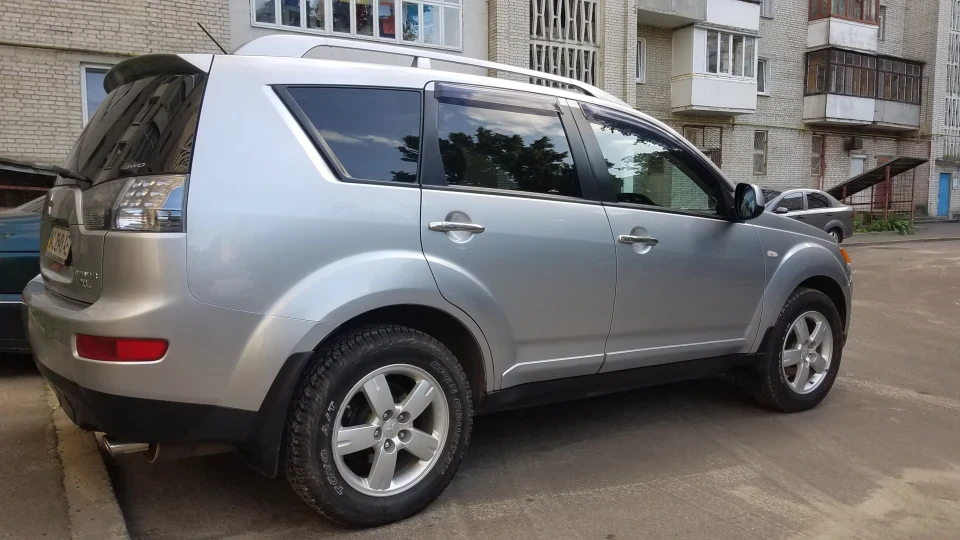 Mitsubishi Outlander XL 2,4 варіатор 3