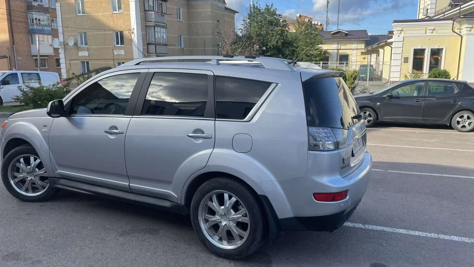 Mitsubishi Outlander XL 3.0 ROCKFORD