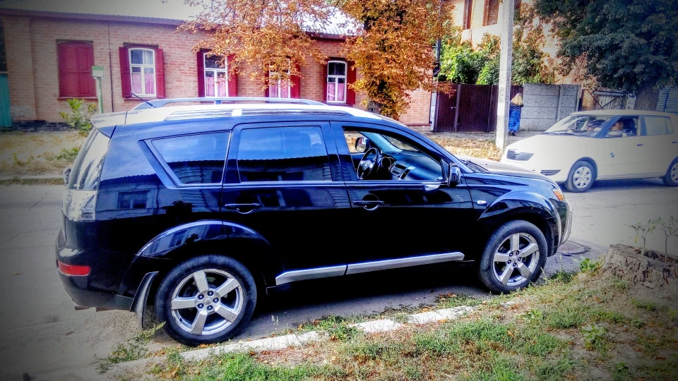 Mitsubishi Outlander XL 3.0 V6 5