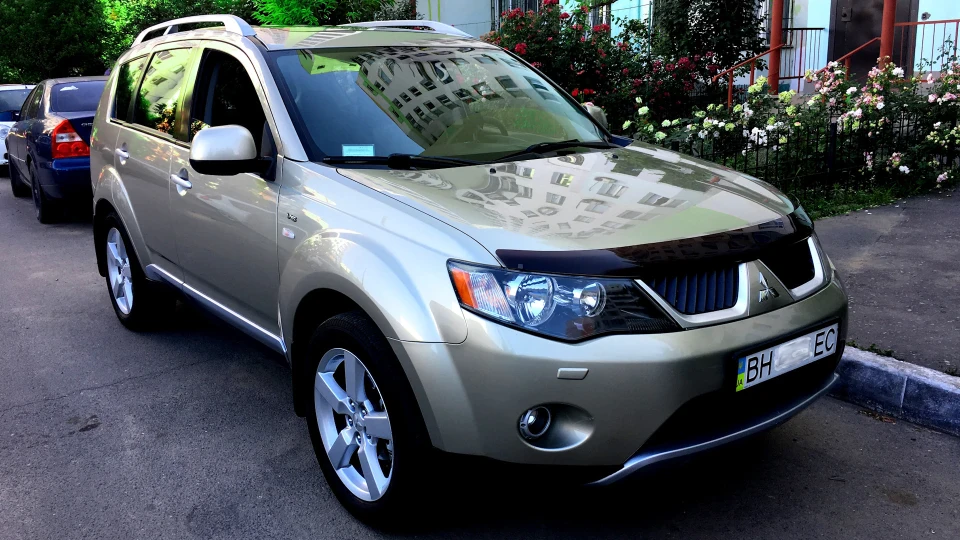 Mitsubishi Outlander XL 3.0 V6 3