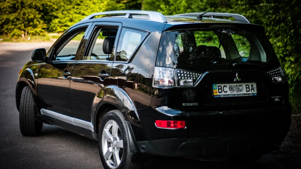 Mitsubishi Outlander XL 3.0 4