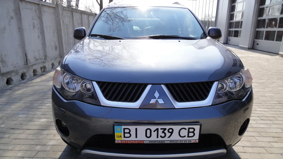 Mitsubishi Outlander XL 3.0 5