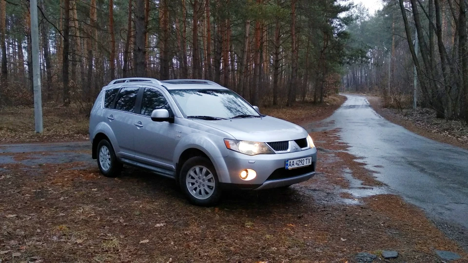 Mitsubishi Outlander XL 3.0V6 4