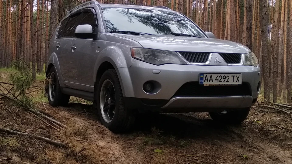Mitsubishi Outlander XL 3.0V6 5