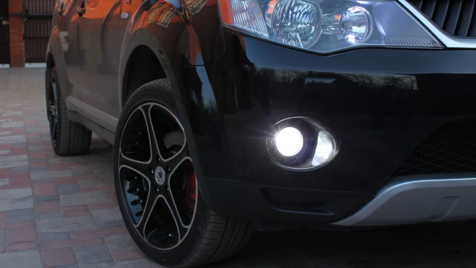 Mitsubishi Outlander XL 3х літровий спортсмен 3
