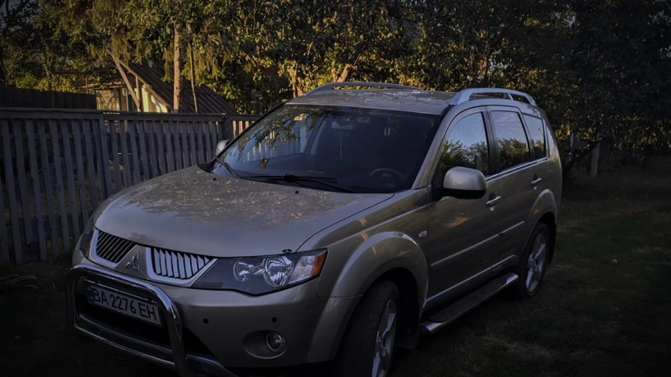 Mitsubishi Outlander XL АУТ