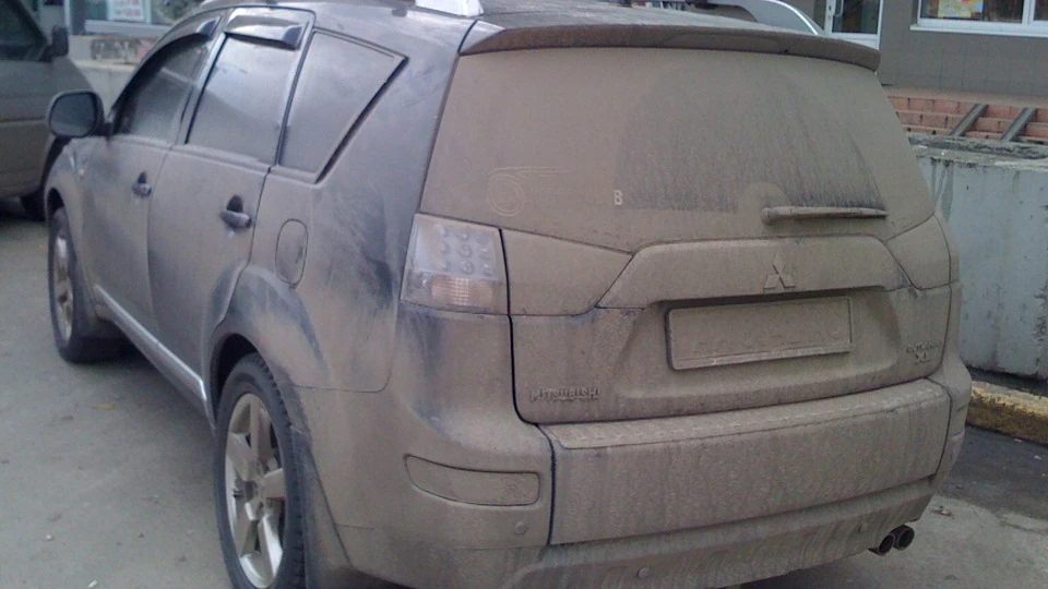 Mitsubishi Outlander XL чорний 3.0/S62 5