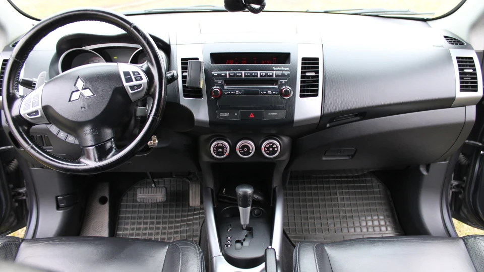 Mitsubishi Outlander XL Chika 4