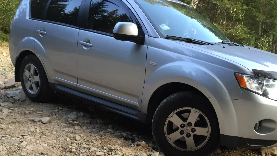 Mitsubishi Outlander XL японочка 2